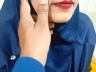 मुस्लिम देसी भाभी जान होंठ चुंबन और चुदाई