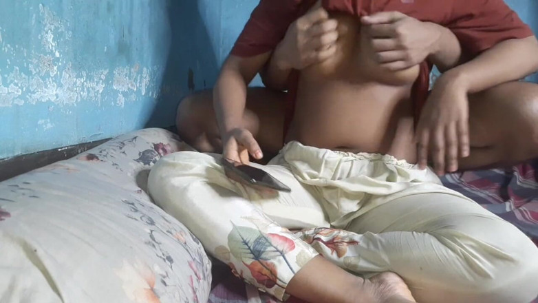HOTY PAYAL: Saya mengongkek adik tiri saya dengan batang hitam besar!