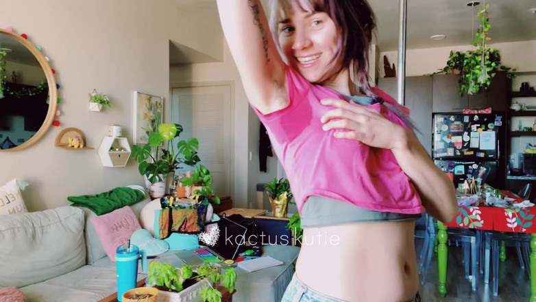 kactus kutie: Khoe chiếc áo sơ mi ướt át của tôi sau khi tôi đi dạo