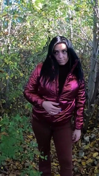 Riskanter Outdoor-Blowjob am see, rot glänzende unterjacke, Fetisch 316