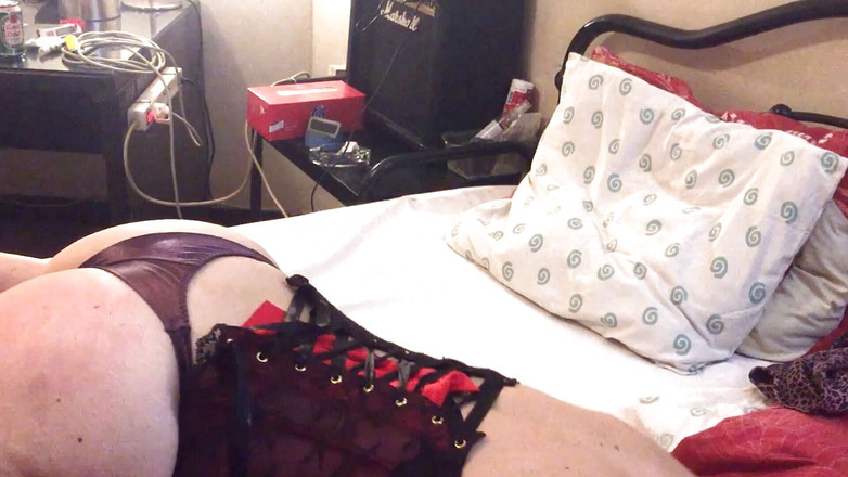 Amouldolo: T&amp;A 666 - 03 - мастурбация с моим дилдо и трах-вечеринка в корсете, стрингах и на каблуках