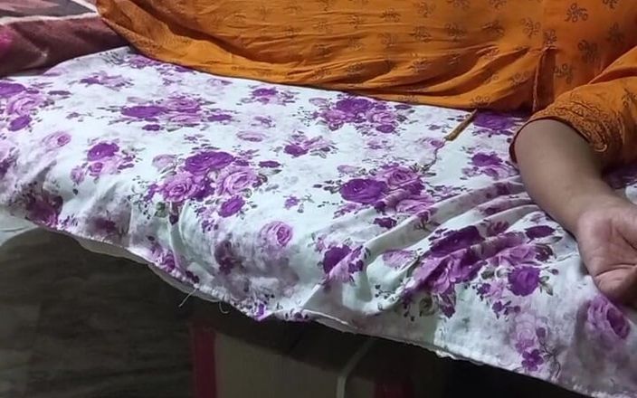 BD MILF X: India madrastra bruja porno en móvil y hijastro masturbándose