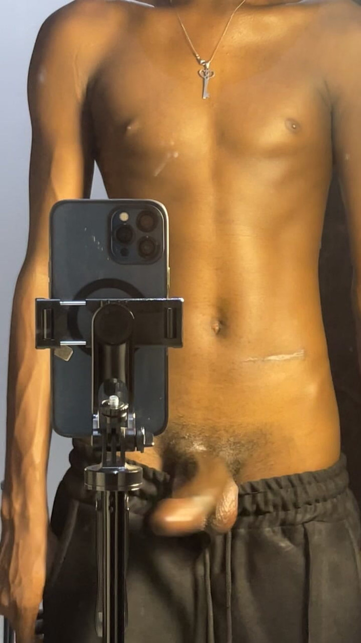 Aded-Toxic: 흑형 대물 에 따먹히는 날씬한 금발