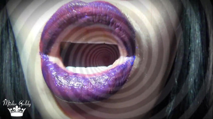 Goddess Misha Goldy: My Purple Magic Lips Making You Crazy
