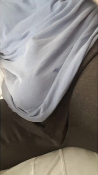 เล่นควยในกางเกงสูท แล้วถอดเสื้อกลืนน้ำแตกฉ่ำเสื้อยืด