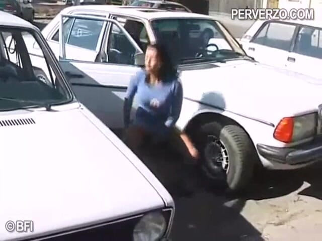 Pissing Girls: Ragazze monella che piscino all'aperto - DVD