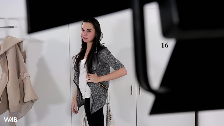 Watch4beauty: Nadržená bruslařka