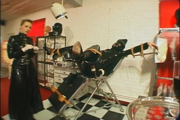 Absolute BDSM films - The original: Umilire cu latex