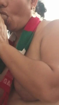 Chubby Beautiful Girlfriend Sucking