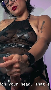 Kolombiyalı bir MILF'in büyük göğüslü Femdom JOI'si - Altyazılı