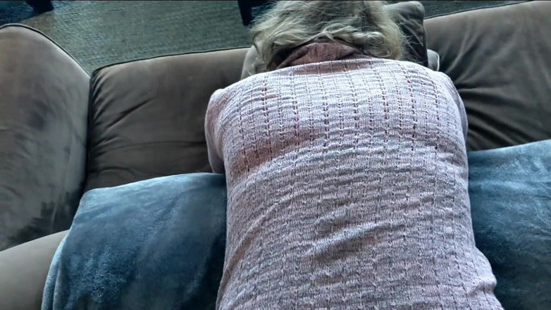 Jess and James TOYST: Sex Tape # 4 - Rychlovka s orgasmem