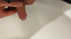 Bayer911: Piss und U reinigen meinen Penis bei WC in der...