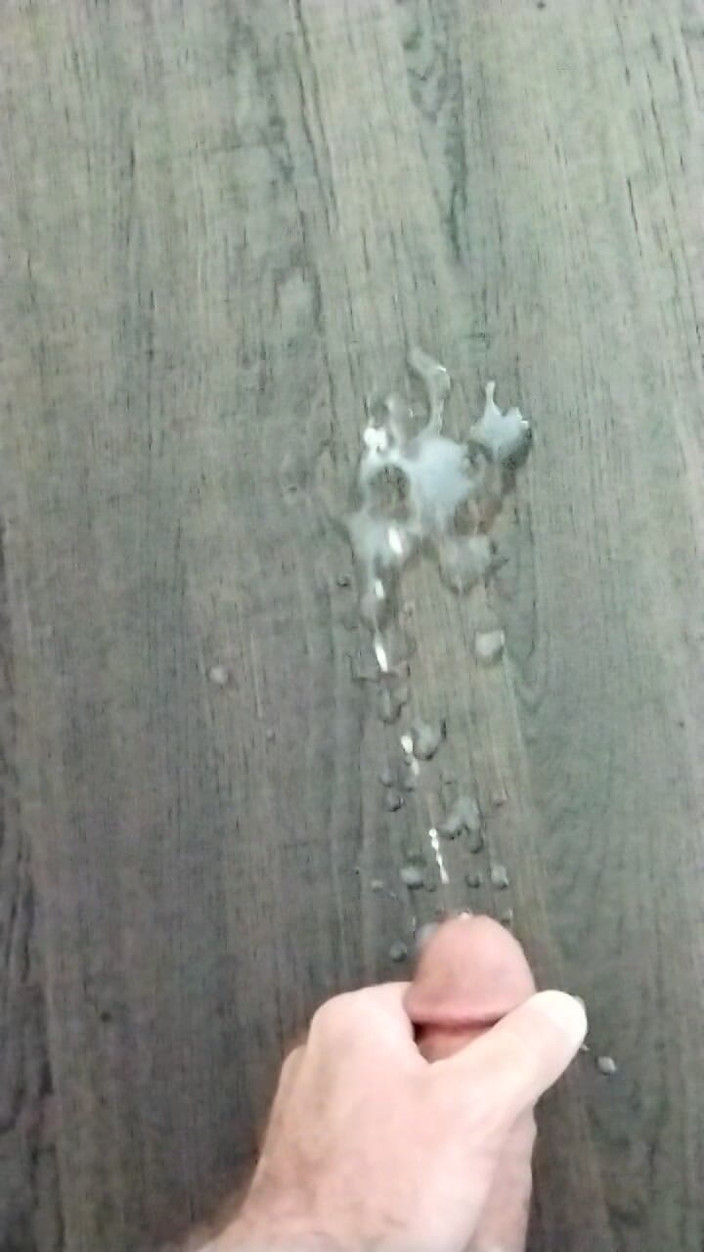 Calo Cazzone: Slo Mo Cumshot