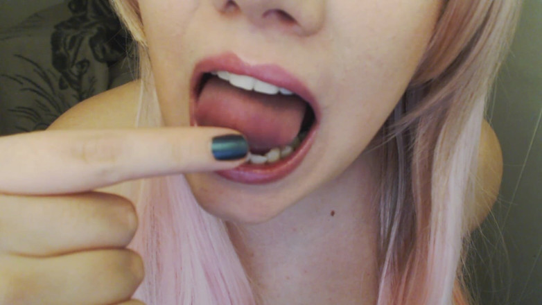 Scarlet Vixen: Feticcio della lingua bionda arrapante