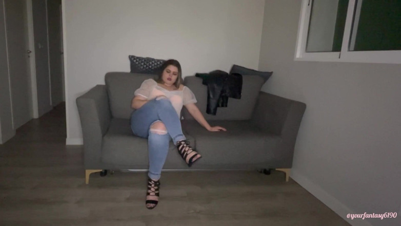 Your fantasy studio: Stepmommy farting at midnight 2