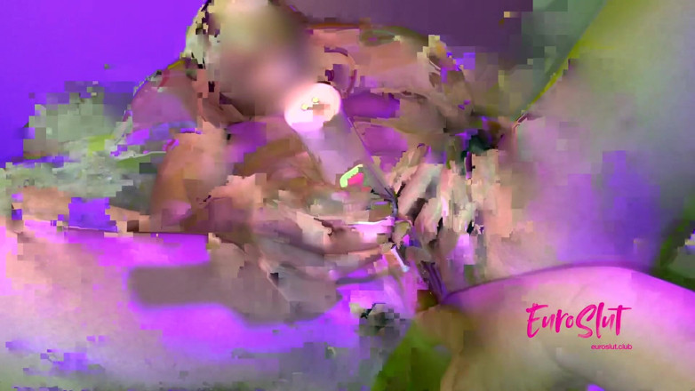 Euroslut: 클리토리스 확대로 자궁 경부 핑거링 오르가즘(ES154)