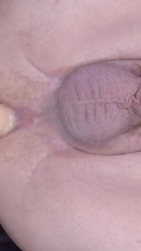 22 minutes of my hole getting pounded by my machine