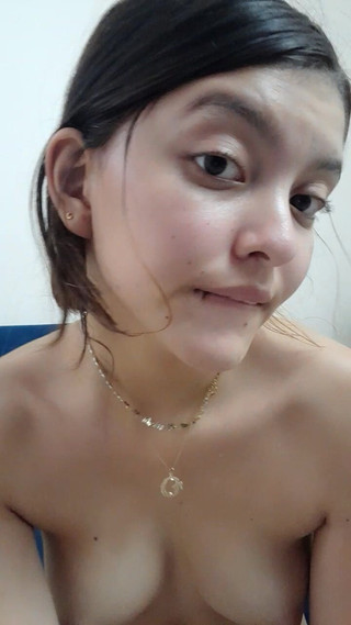 Prisila Devid: Anální hračka v mém pokoji