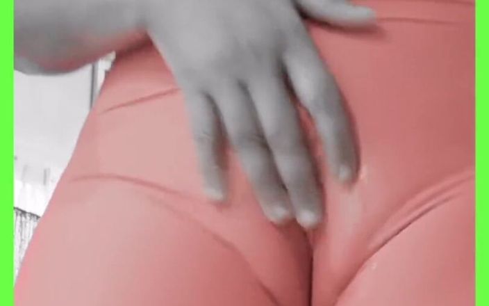 Sarah Fonteyna squirt compilation: Grote natte cameltoe