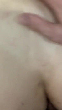 엉덩이를 쭉 뻗고 따먹고 때리기