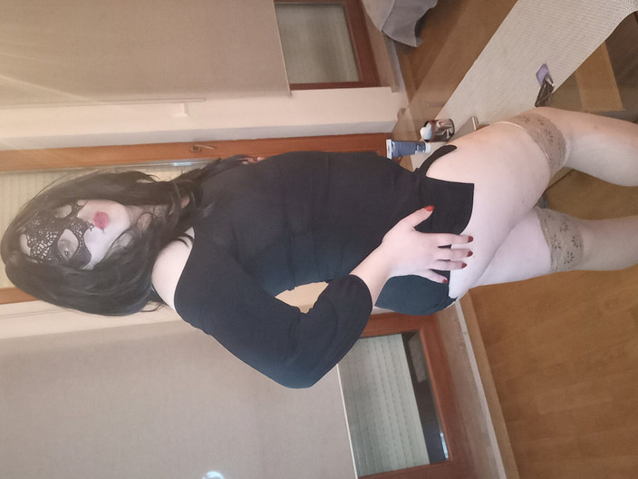 MamaZSekretem: सेक्सी ट्रांसमम कुंवारे सौतेले बेटे के साथ सौदा करती है (गंदी बात देखने का बिंदु रोलप्ले)