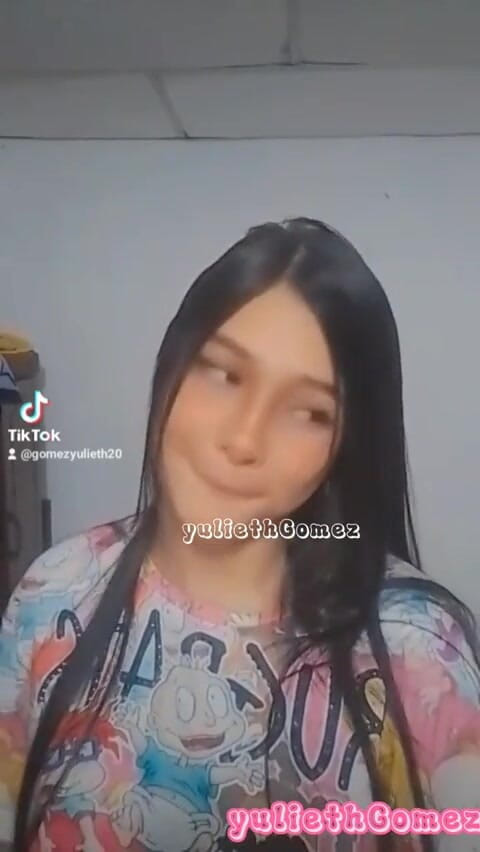 Yulieth Gomez: 18-letnia dziewczyna prosi swojego kochanka, aby przeleciał ją Yuliethgomez