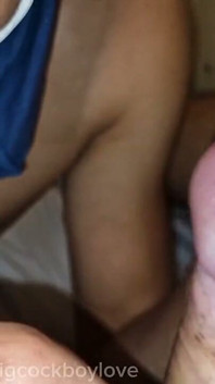 Mangeur de sperme ! Grosse bite dans la bouche ! Dominatrice et femboy
