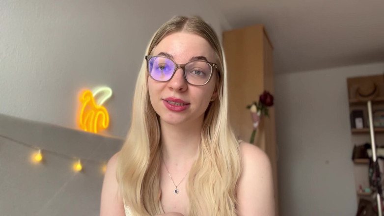 Goddess_Bella_Rae: Come il rifiuto femminile trasforma gli uomini in beta per...