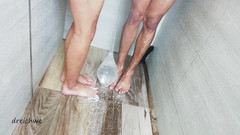 Dreichwe: Fetiș cu picioare cu prezervativ