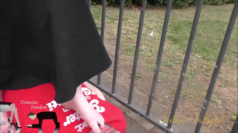 Mxtress Valleycat: An Outdoor Trampling