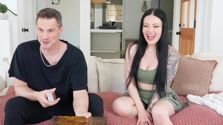 Tommy Wood XXX: Victoria Malfoy sendo fodida no podcast Tom Games