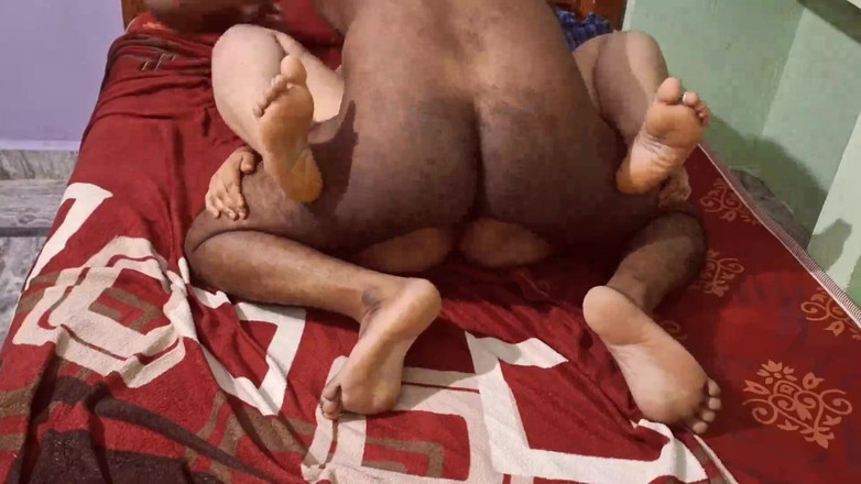 Sexy sindu: Indianin pieprzy swojego kochanka