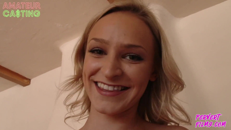 Herb Collins - Bikini Blowjobs: Emma Hix ve Herb Collins