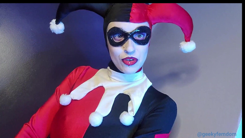 Geeky Femdom: Harley Quinn dominuje