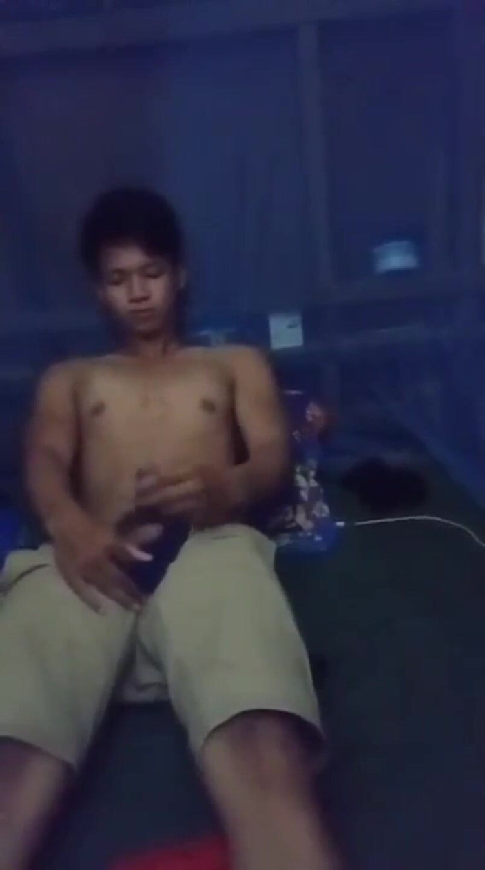 Fleshlab Gay: Virgin Sexy Pinoy Twink Boy Masturbation