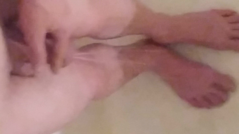 LilTaste: Urinating Fetish Fanclub Video of the Month (ffvotm); Bonus Video August 2022