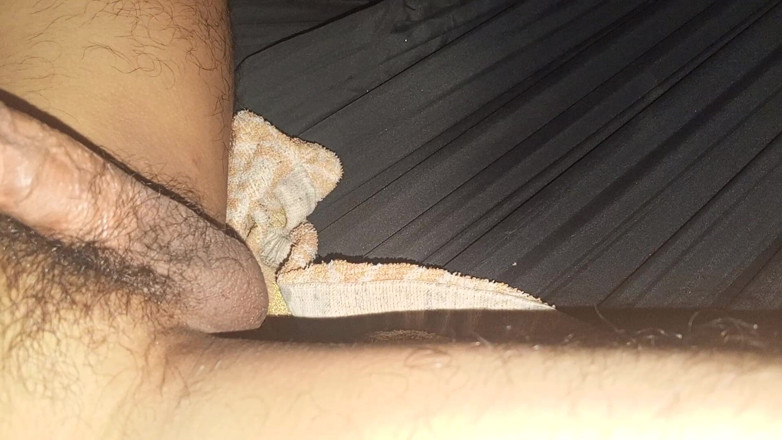 Hornytan: Mastürbasyon yapmaya karar vermekten sıkıldım