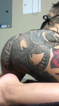 Twerking My Tatooed Ass