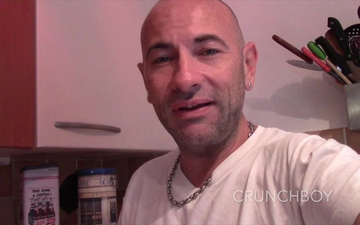 Fun raw sex with straight curious: 2101 - amator - sex în trei fără prezervativ