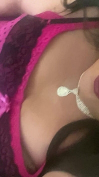 Cd Krissy Sweets speelt met haar, ze speelt en haar strakke tush