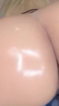 흑인 대물 자지를 다룰 수 있다는 것을 증명하는 버블 엉덩이 베스트