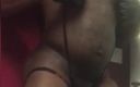 Black smoking muscle stepdad: Juego de tetas musculares con arnés de cuero vibrando juguete...