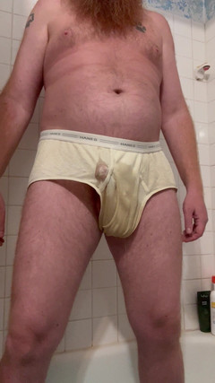 Big Baz: Pisse dans un vieux culotte usé