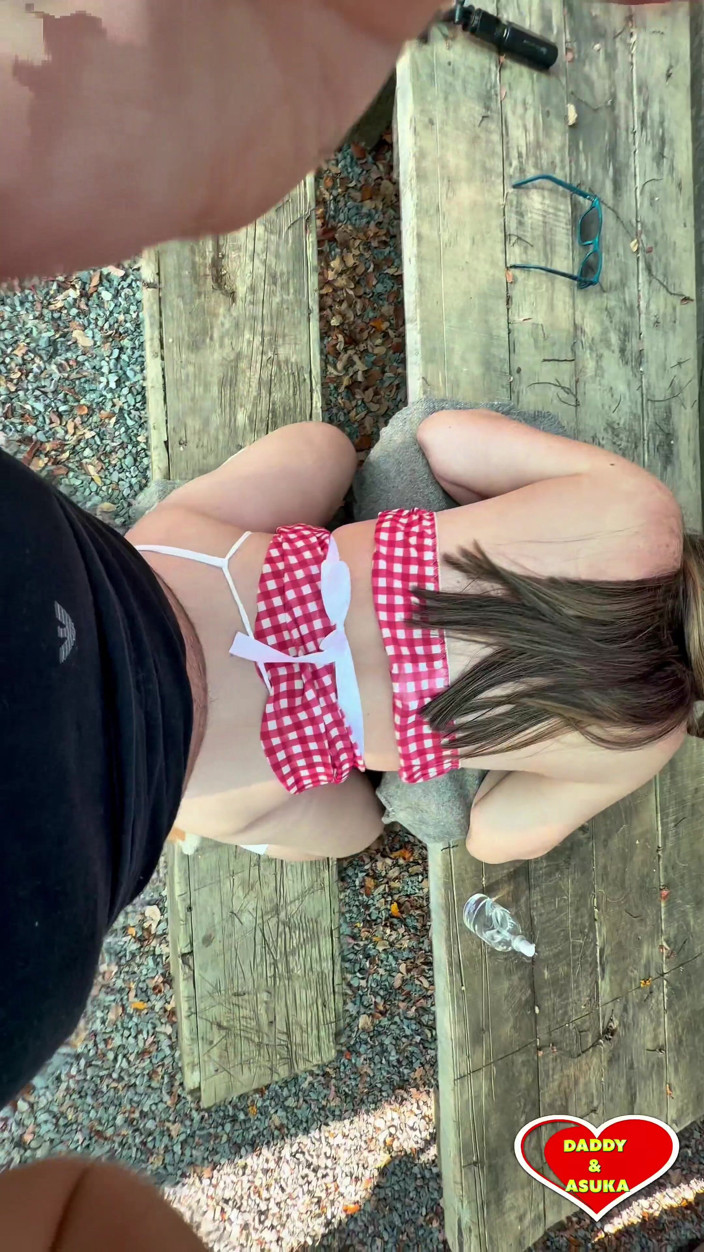 Daddy and Asuka: O fată sexy din Gingham este futută și are parte de...