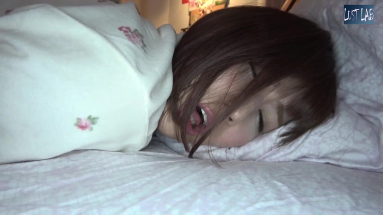 Lust lab: Late Night Temptation with a Roommate Turns Into a Quiet...