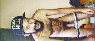 Rock F hairy: बालों वाली दिखावट आदमी