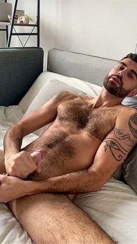 Bigboi_eli Solo Jerking & Huge Cumshot