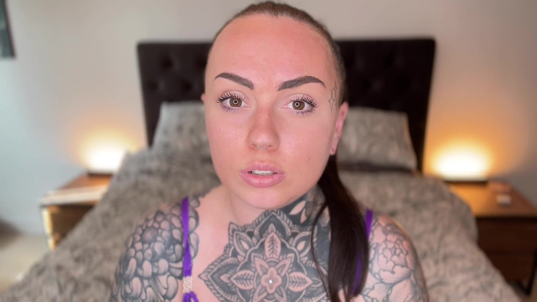 Miss Valentina: Castidad mental