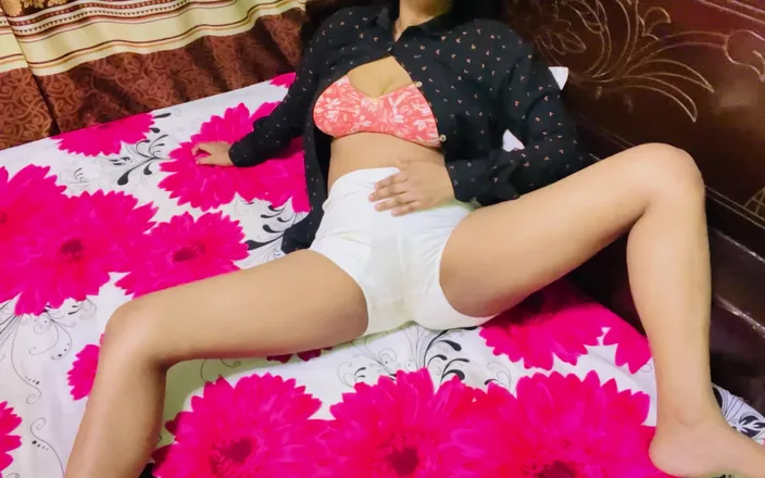 Ena: Indian College Girl Masturbation Big Ass Beautiful Pussy