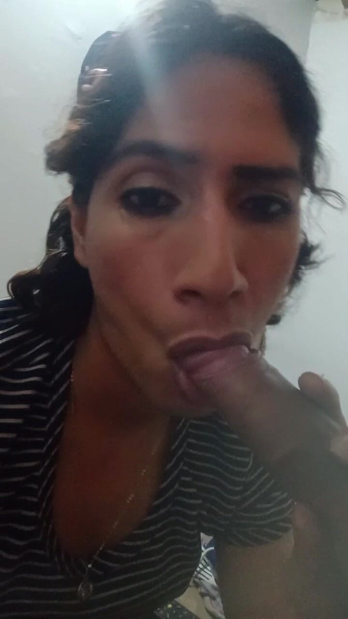 Femboy from Colombia: Taking This Good Warm Milk